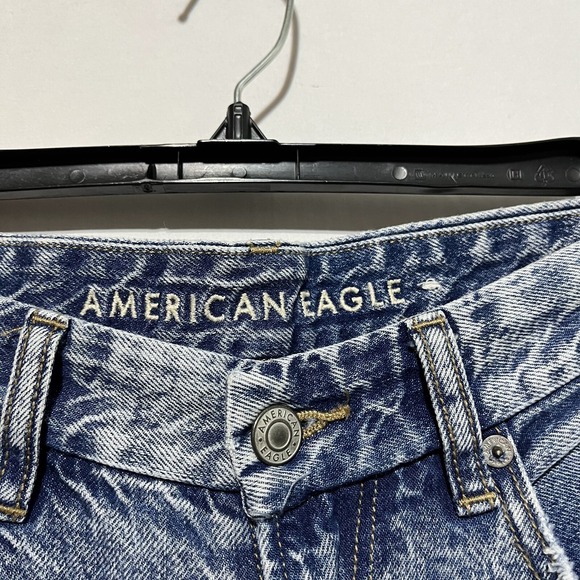 American Eagle Outfitters Curvy Mom Jeans Women's 6 Blue Denim Cotton Distressed - Picture 3 of 11